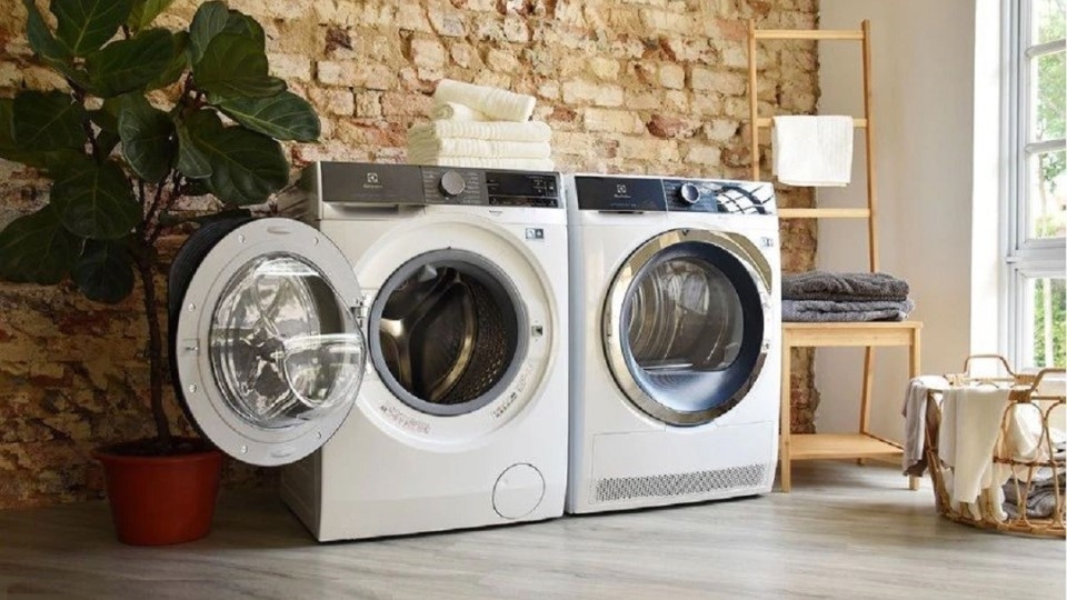 Đánh giá về máy sấy quần áo Electrolux bơm nhiệt 9Kg EDH903R7WC có đáng mua năm 2025 