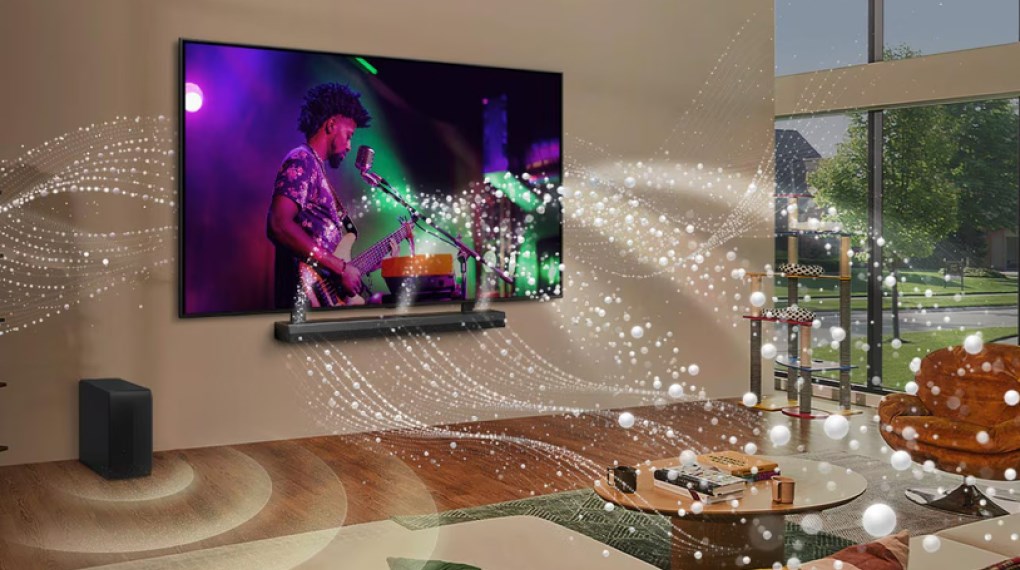 Smart tivi samsung 65 inch UA65U8000FKXXV và QA65Q8F5AKXXV có gì khác nhau? Nên dùng loại nào? 