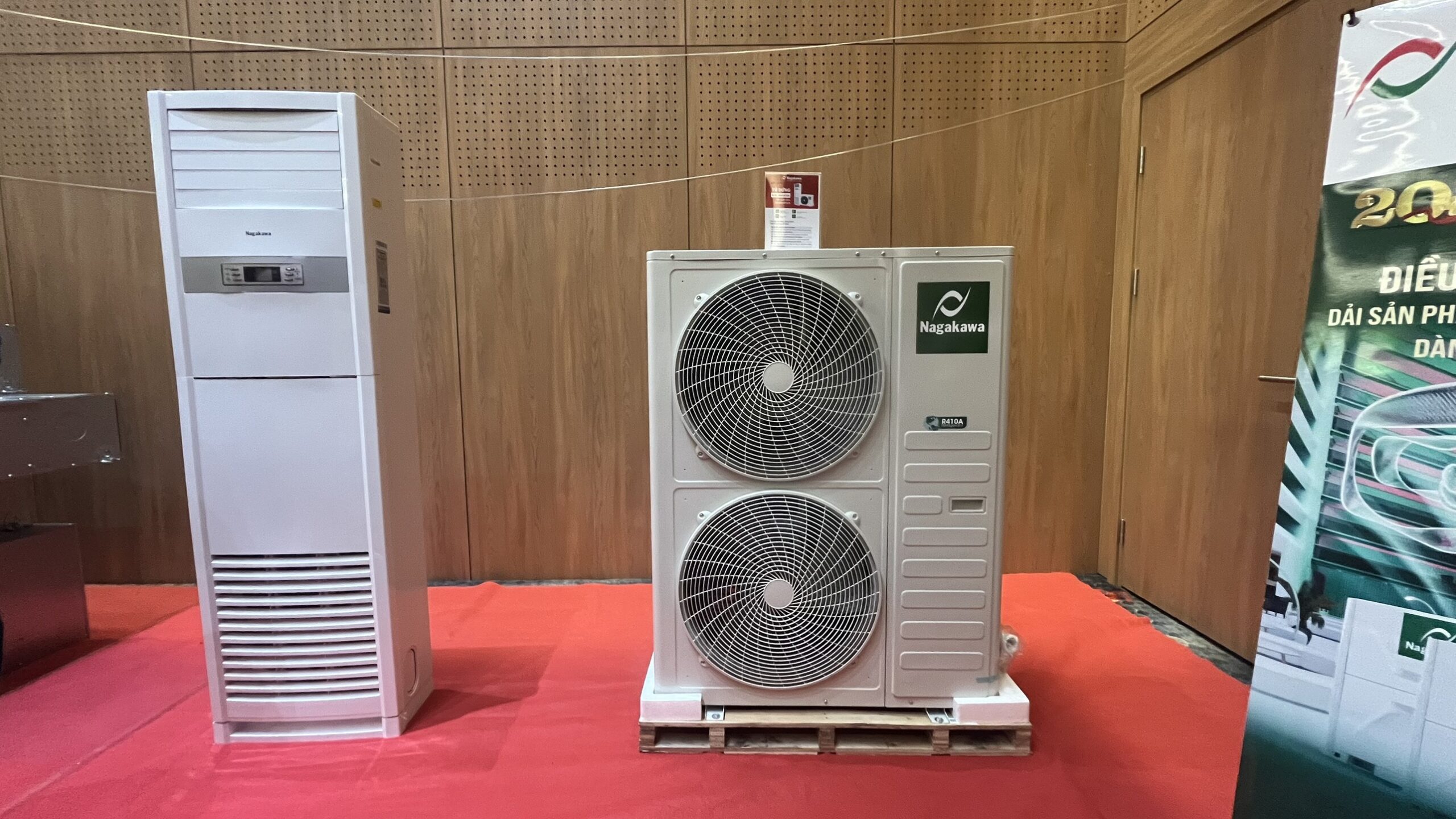 Làm mát siêu nhanh với điều hòa cây Nagakawa 1 chiều 28000btu NP-C28R1K58
