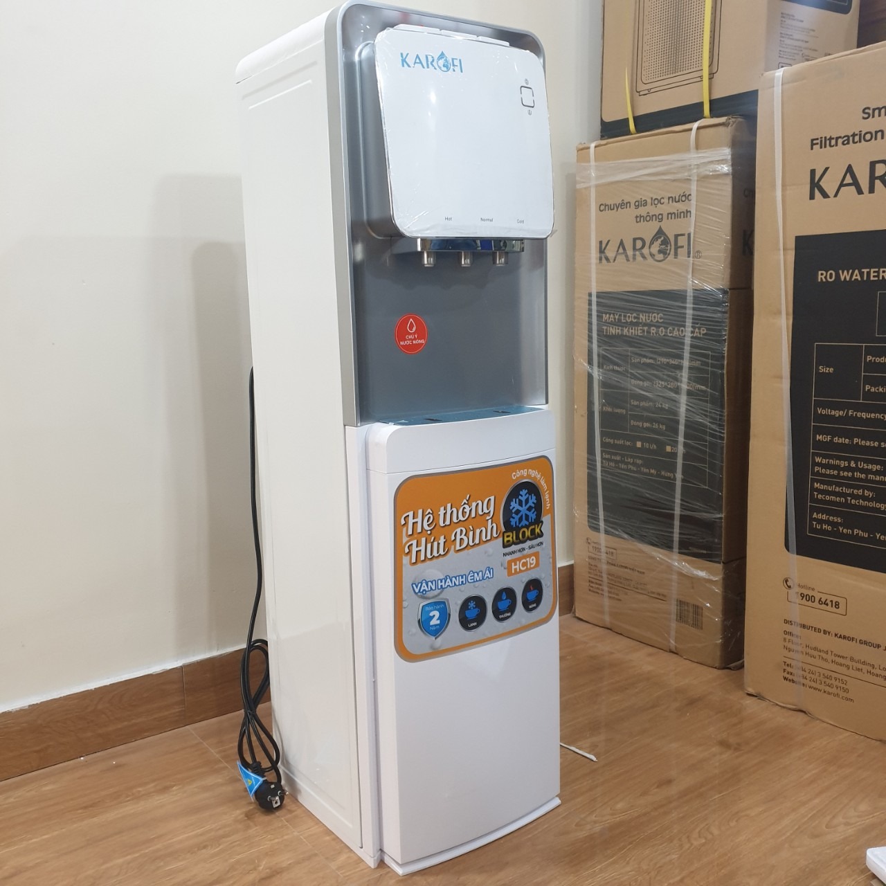Cây nước nóng lạnh Karofi 3 vòi HC19 biểu tượng của công nghệ và thiết kế sang trọng trong mỗi không gian sống
