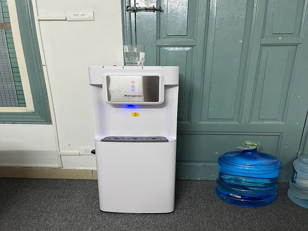 Cây nước nóng lạnh Kangaroo 1 vòi KG60A3 sự lựa chọn của người tiêu dùng thông minh