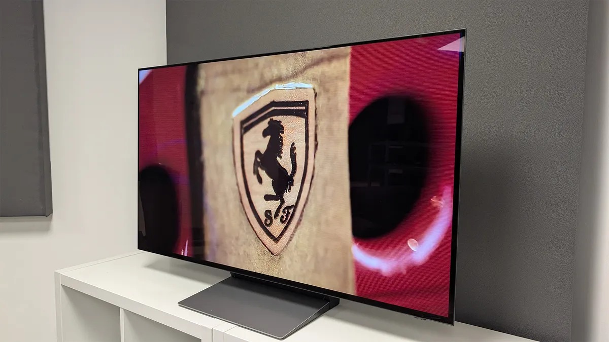 Đánh giá tổng quan về smart tivi Samsung OLED Vision AI QA55S90F có tốt không?