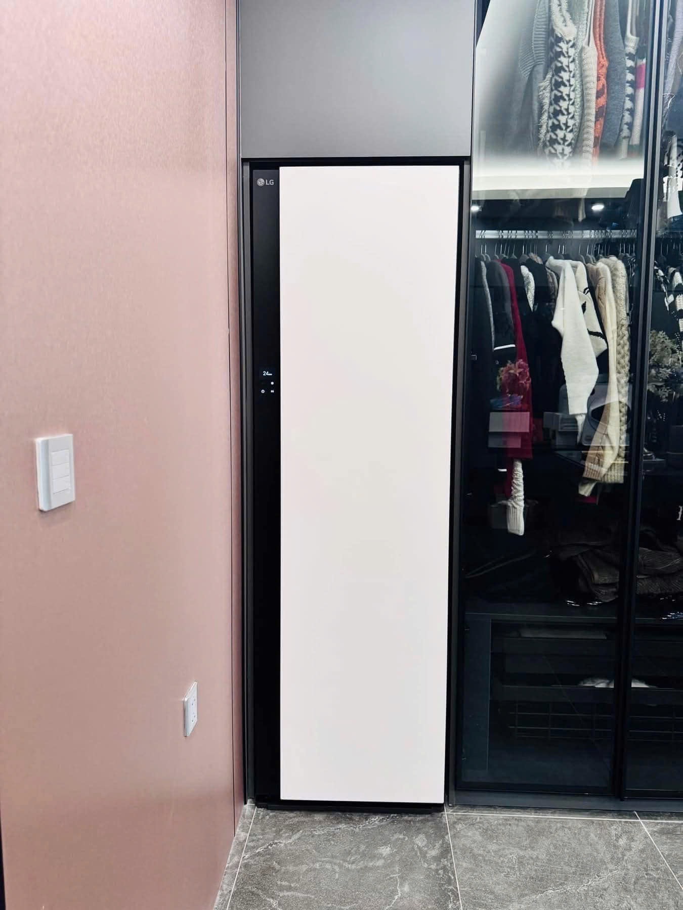 Tủ chăm sóc quần áo LG thông minh SC5MBR80H chuẩn mực cho phong cách sống hiện đại