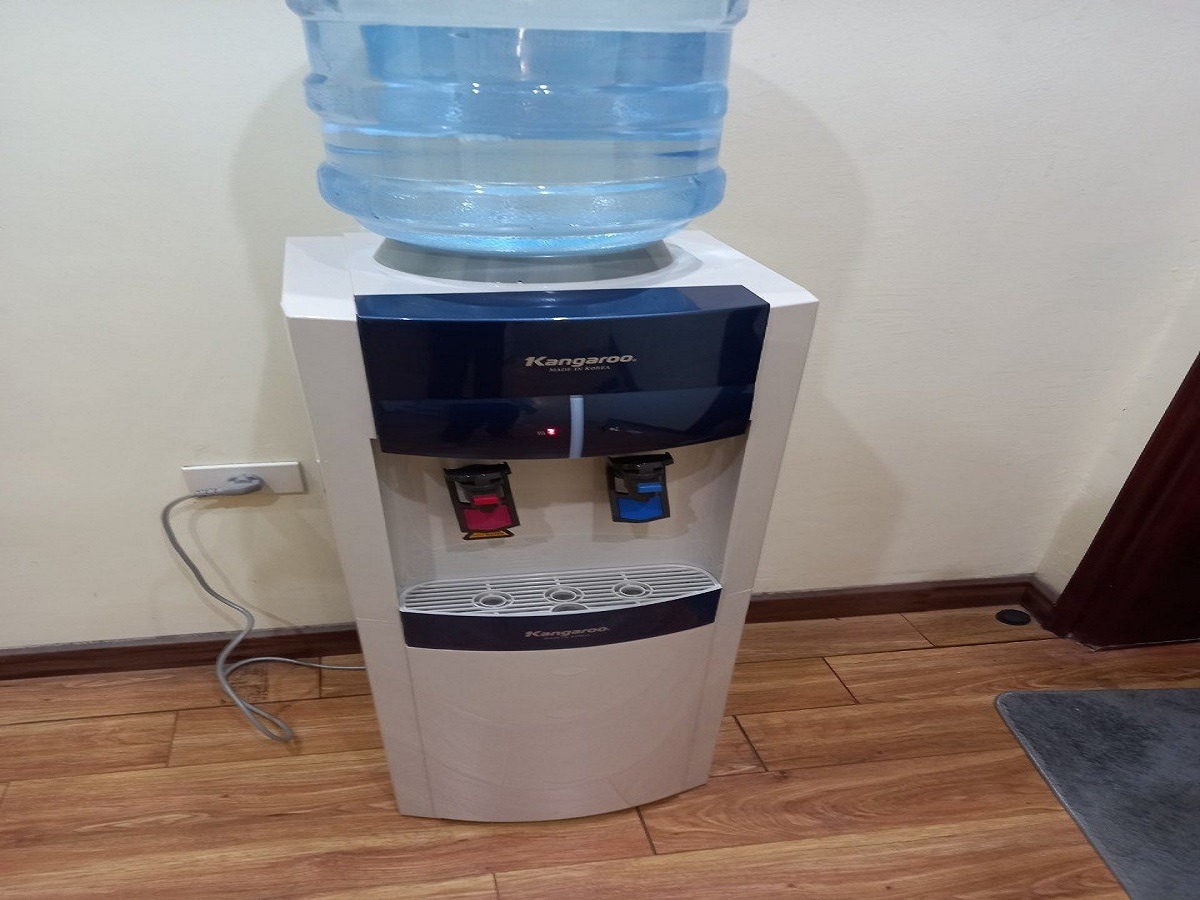 Tìm hiểu chi tiết cây nước nóng lạnh Kangaroo úp bình KG43 giải pháp nước uống nóng lạnh tiện lợi