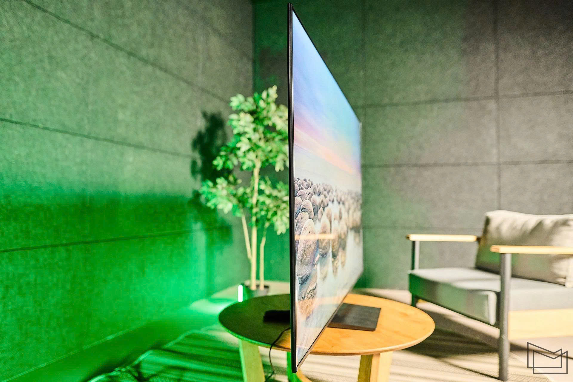 Review chi tiết về smart tivi Samsung 75 inch Vision AI QA75QN70F mới 2025
