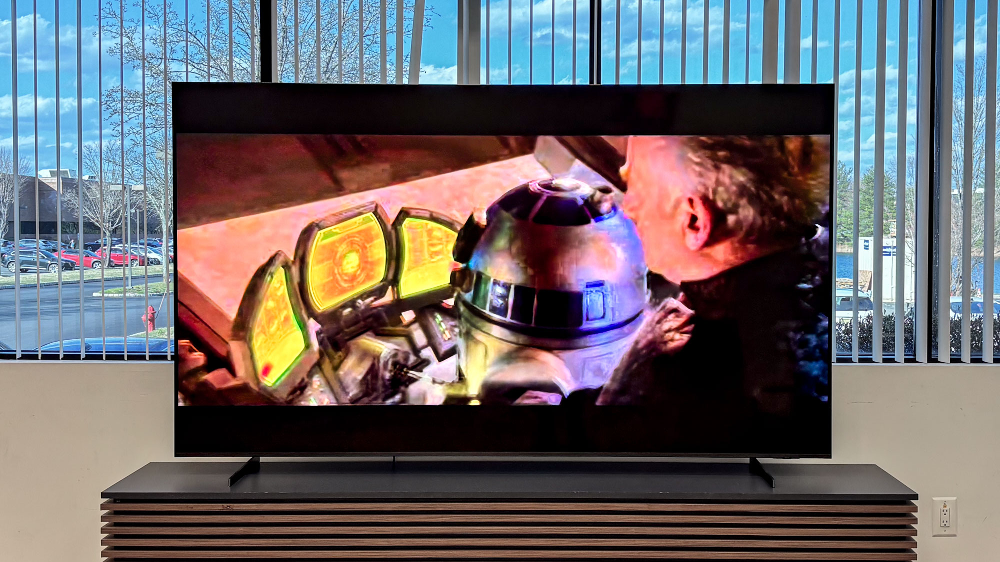 Có nên mua tivi Samsung Neo QLED 4K 55 inch QA55QN80F, dòng tivi mini LED tầm trung?