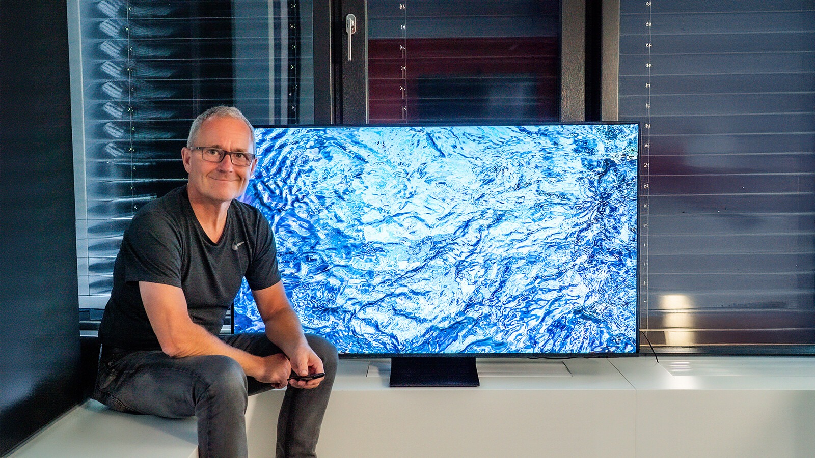 Review smart tivi Samsung 65 inch 4K QA65QN70F, tivi Neo QLED giá rẻ ra mắt 2025