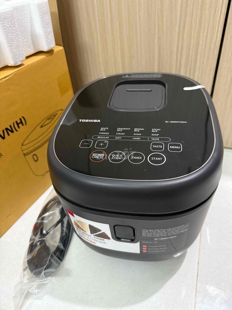 Nồi cơm điện tử Toshiba RC-18DR4TVN(H) 1.8 Lít hiện đại, tiện lợi và cơm ngon chuẩn vị mỗi ngày