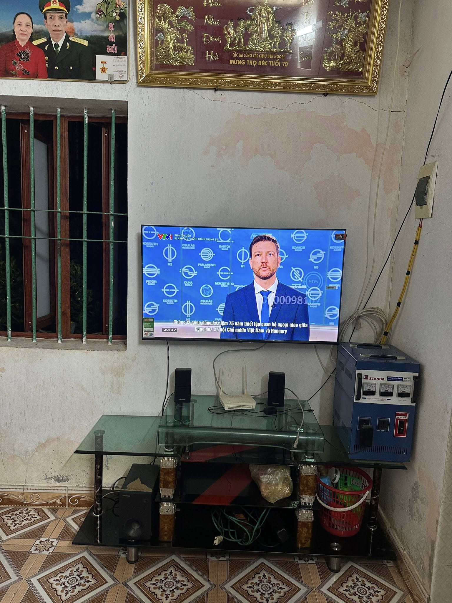 Tivi TCL QLED 43 inch 43S5K, tivi giá siêu rẻ nhưng chất lượng lại cực đỉnh