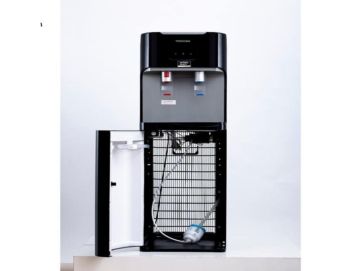 Tiện nghi mỗi ngày với cây nước nóng lạnh Toshiba hút bình RWF-W1669BV (K1)