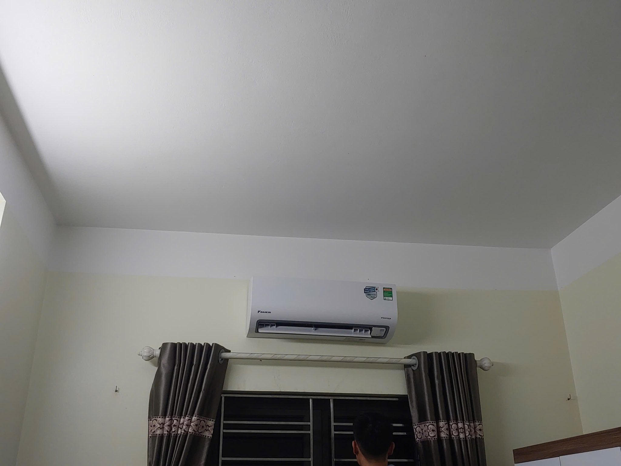 Điều hòa Daikin 9000btu FTKB25ZVMV, mức giá tầm trung nhưng chất lượng lại cao cấp