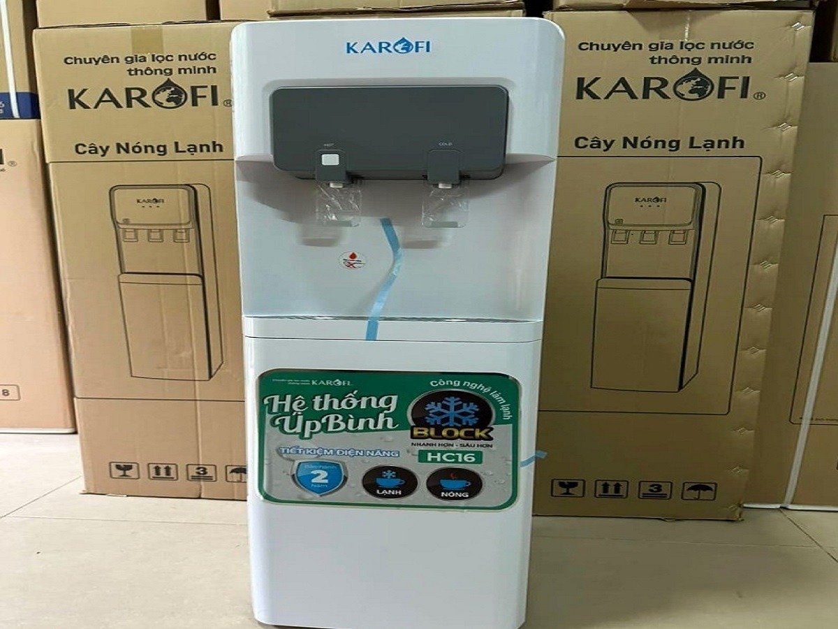 Cây nước nóng lạnh Karofi HC16 thiết kế sang trọng, công nghệ an toàn chuẩn quốc tế