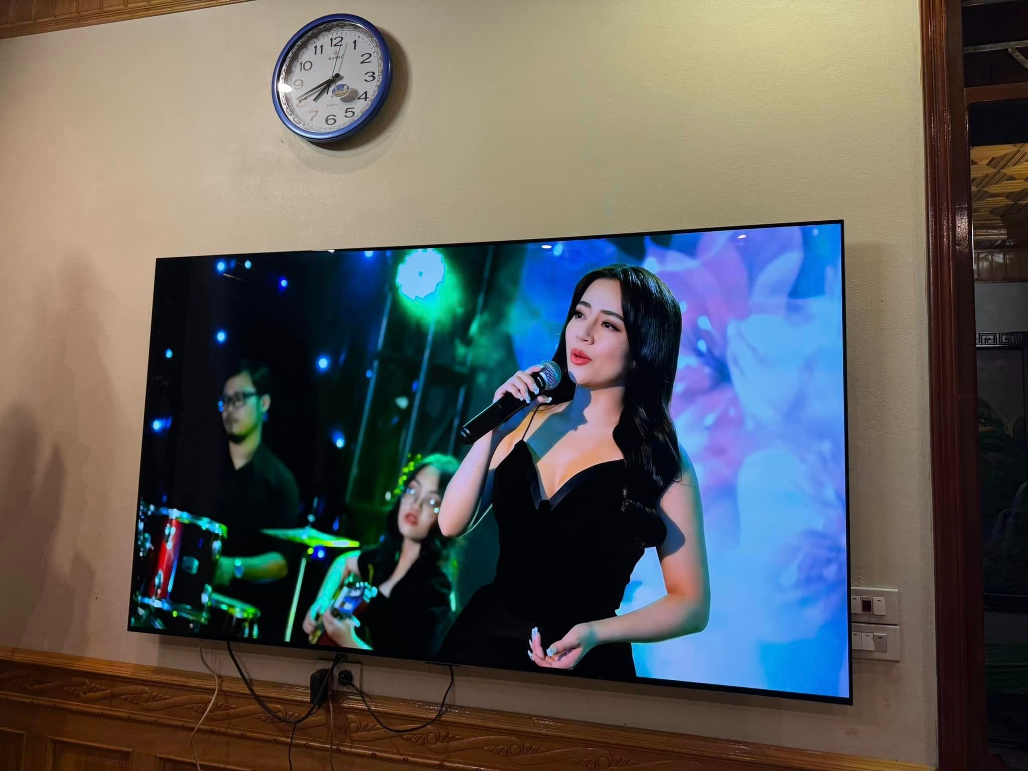 Smart Tivi Samsung 55 inch UA55UE100FKXXV - Ưu nhược điểm cần biết