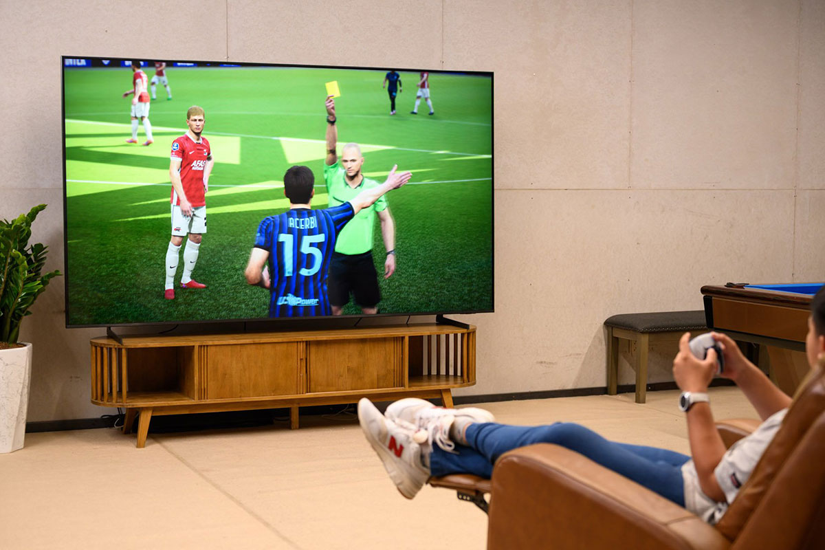 Đánh giá chi tiết về smart tivi Samsung 75 inch Neo QLED QA75QN80F có nên mua không?