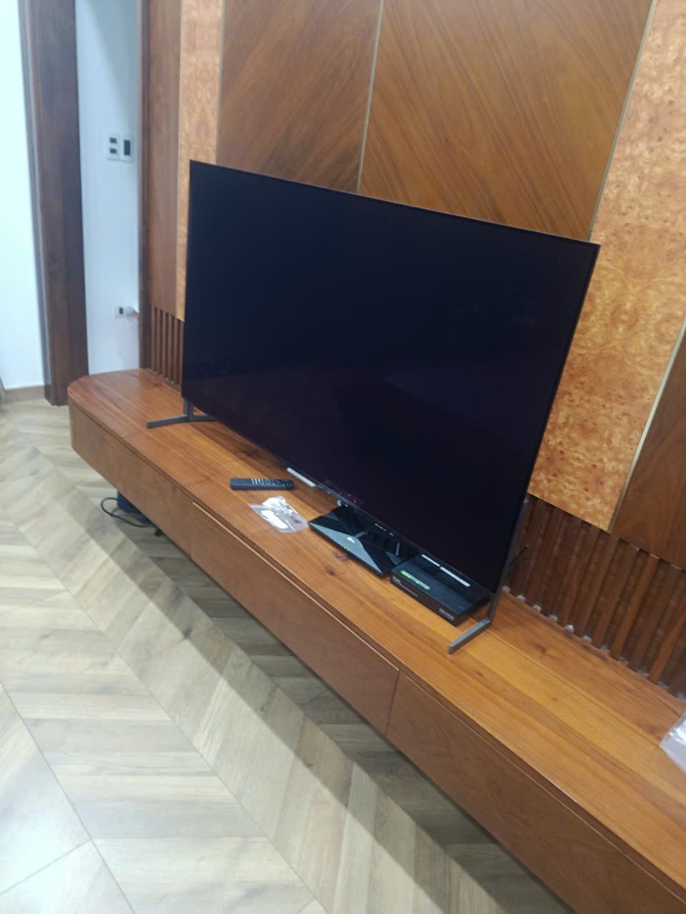 Chia sẻ về các đặc điểm nổi bật trên google tivi Sony OLED 4K 55 inch K-55XR80M2