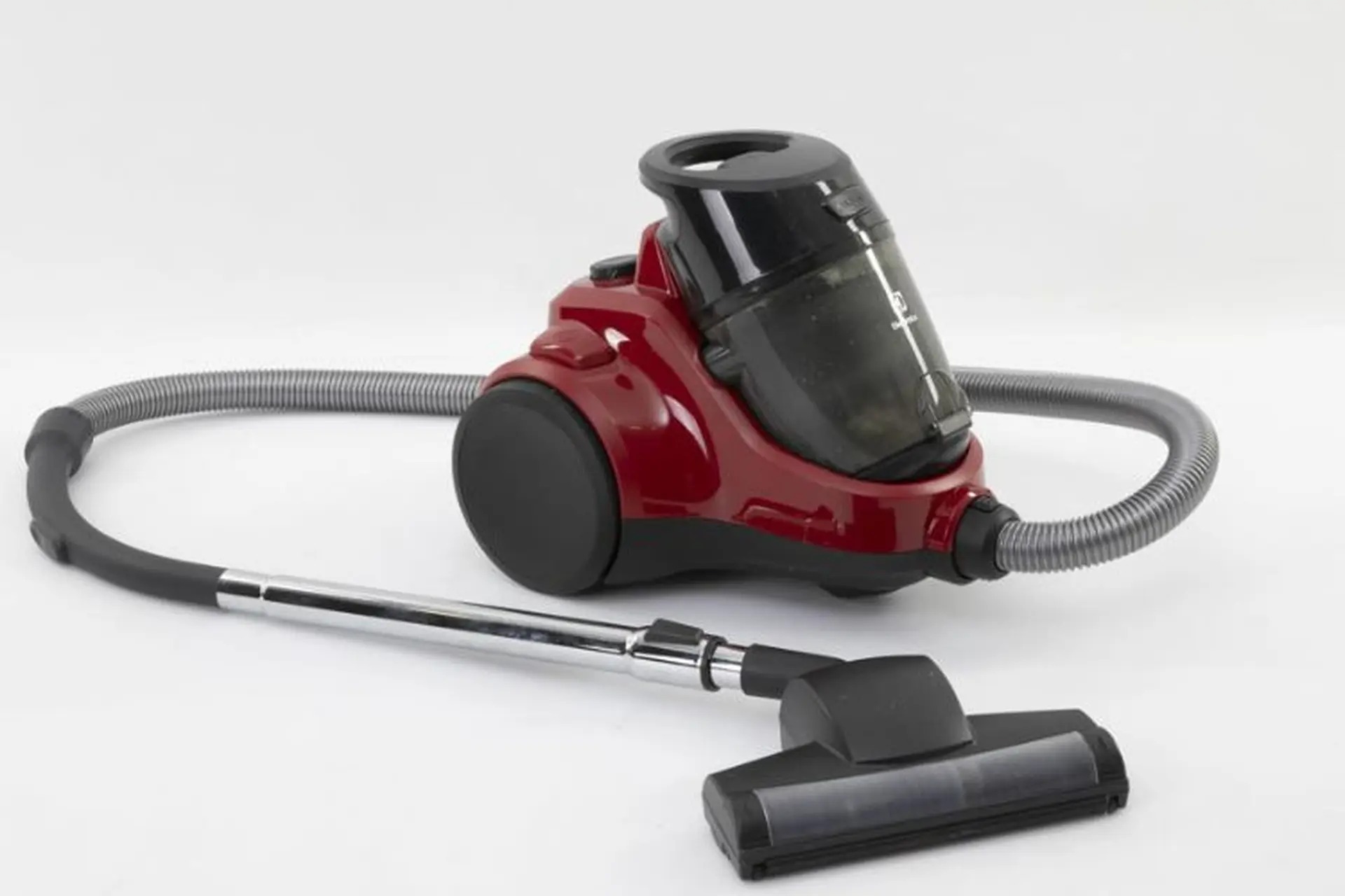 Đánh giá chi tiết máy hút bụi Electrolux EC41-6CR dọn dẹp nhà cửa nhanh gọn, tiết kiệm thời gian