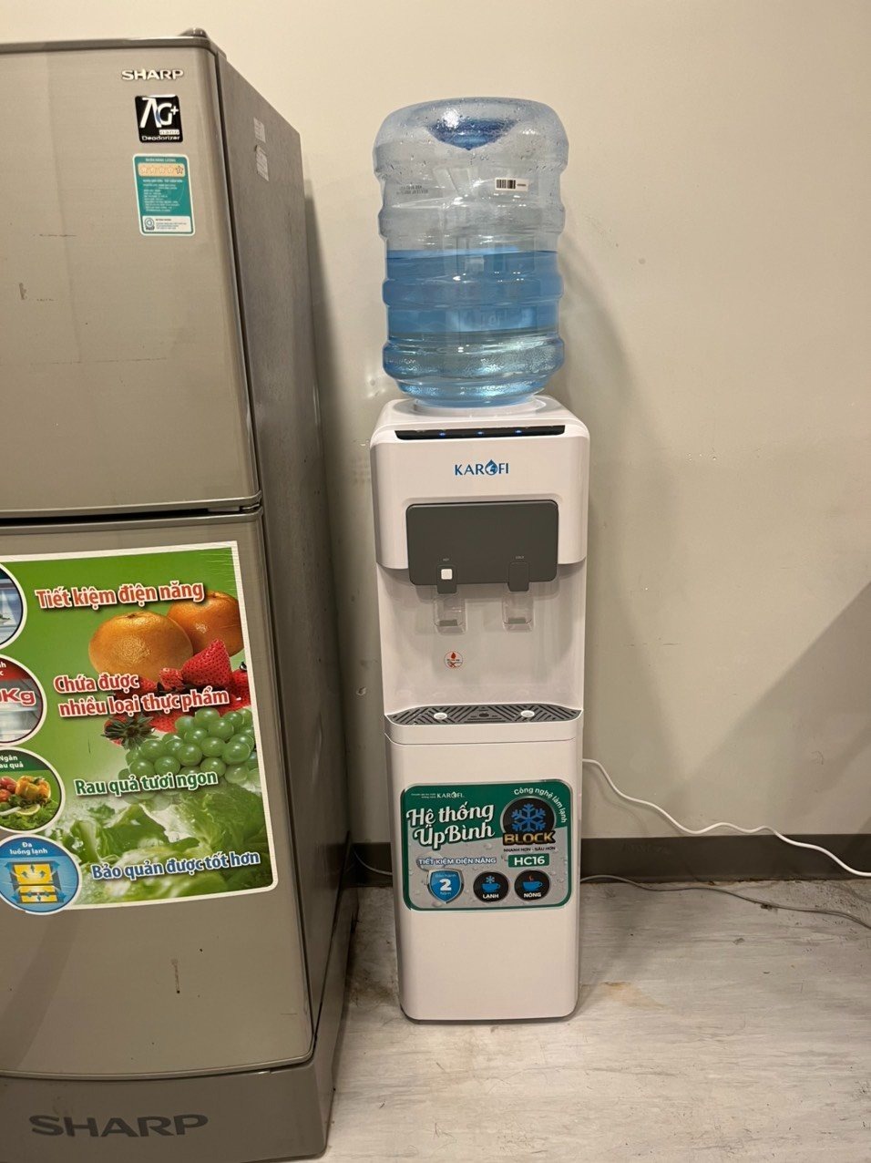 Cây nước nóng lạnh Karofi HC16 đồng hành cùng không gian sống hiện đại