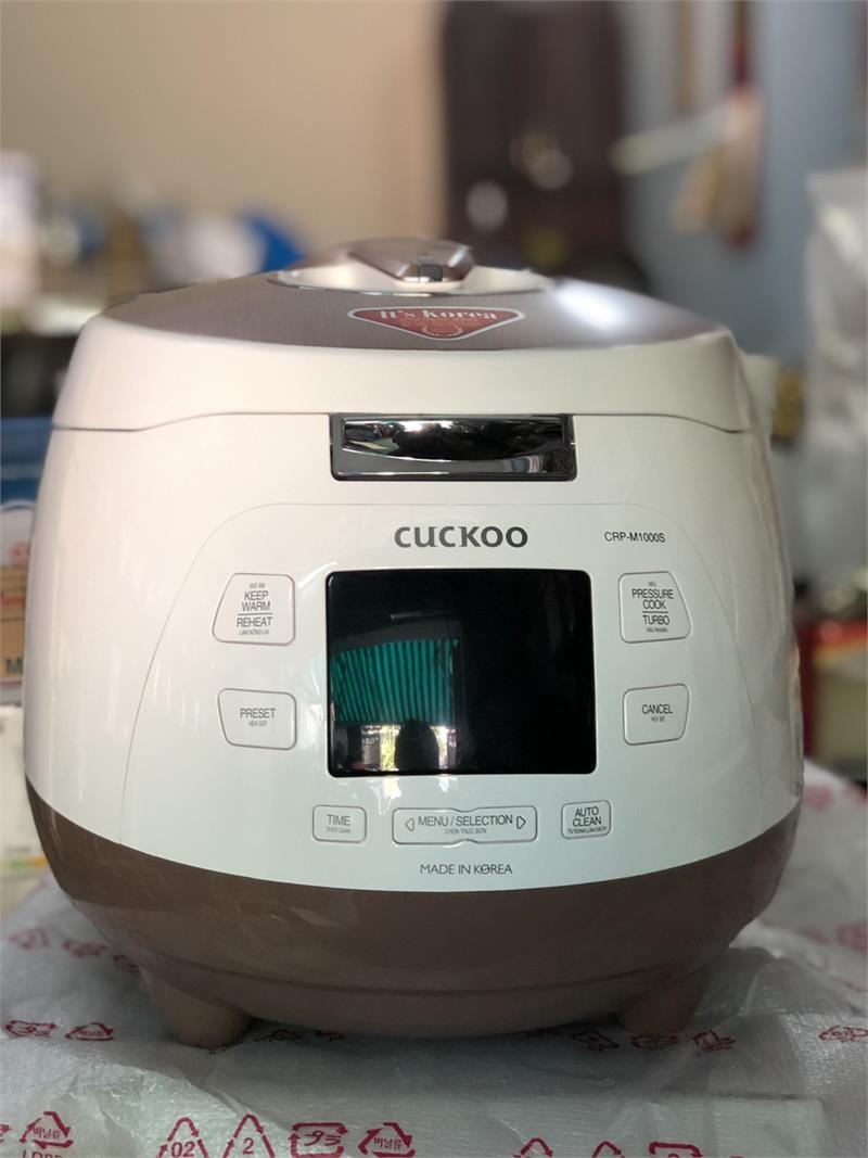 Nồi cơm áp suất điện tử Cuckoo CRP-M1000S 1.8 Lít Trắng – Hồng giải pháp nấu cơm nhanh, ngon và tiện nghi cho mọi gia đình