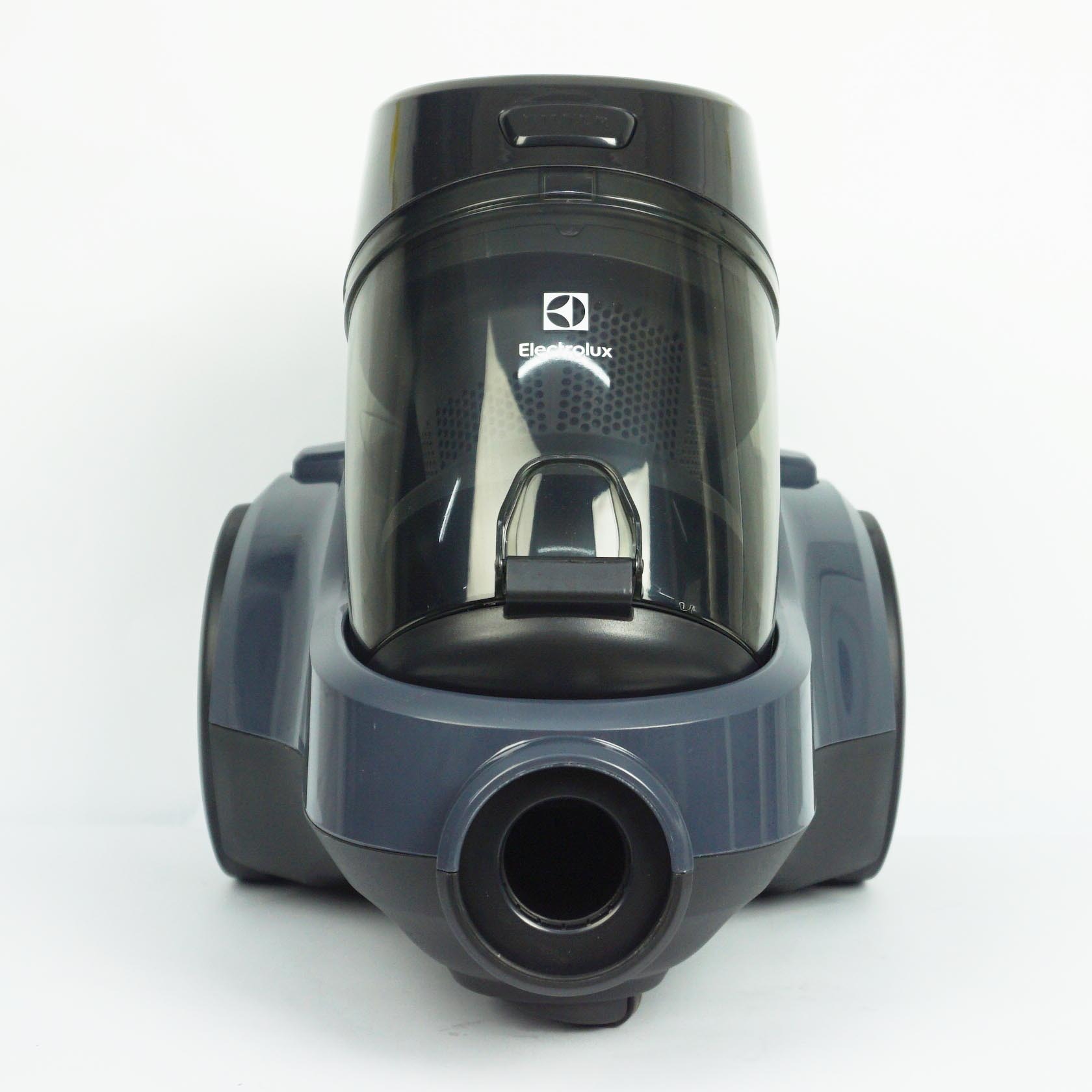 Máy hút bụi Electrolux EC41-2DB dọn dẹp nhanh chóng, tiết kiệm thời gian