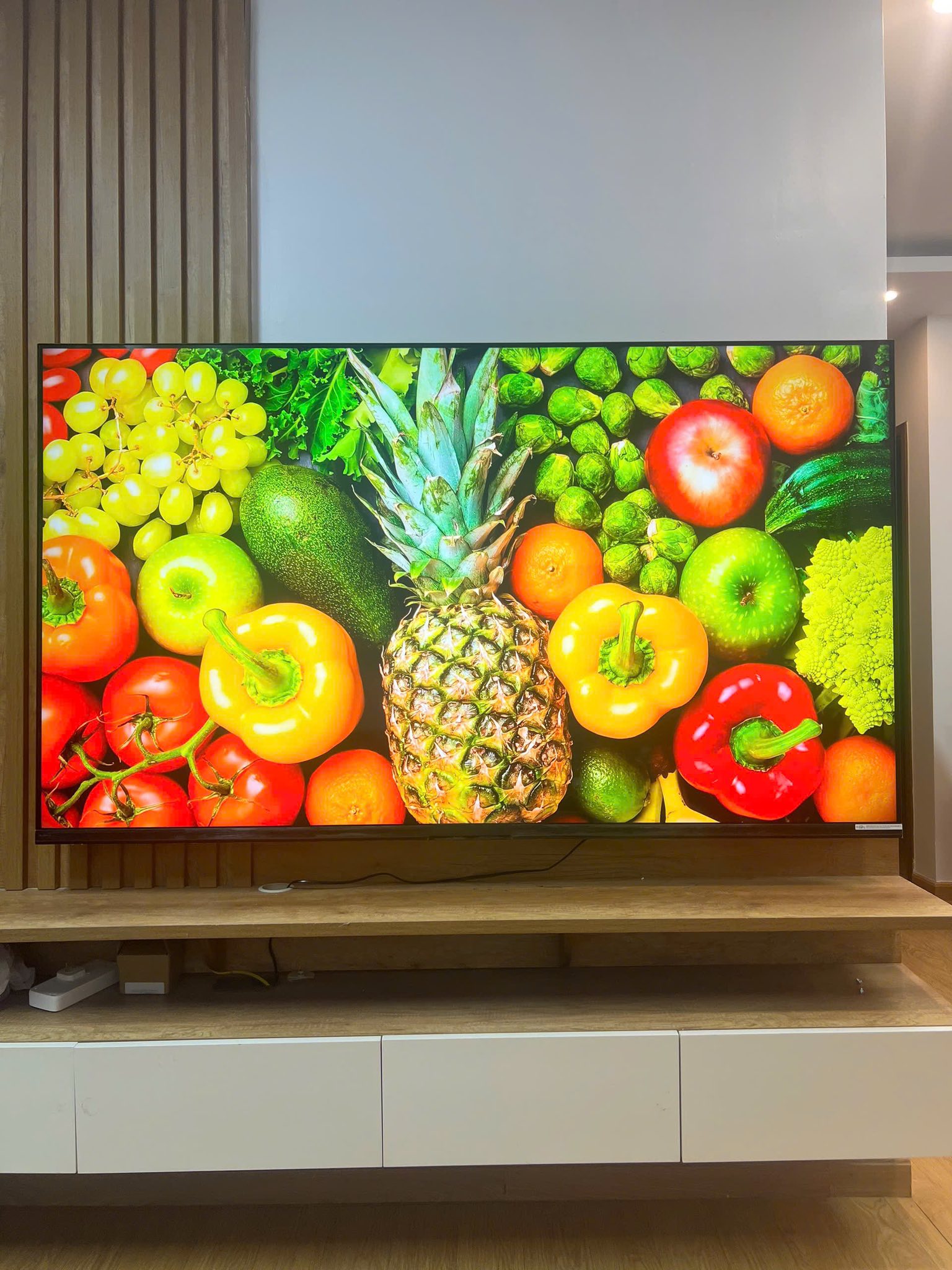 So sánh giữa UA75U8500F và QA75Q7FA, đâu mới là model tivi Samsung 75 inch đáng tiền?