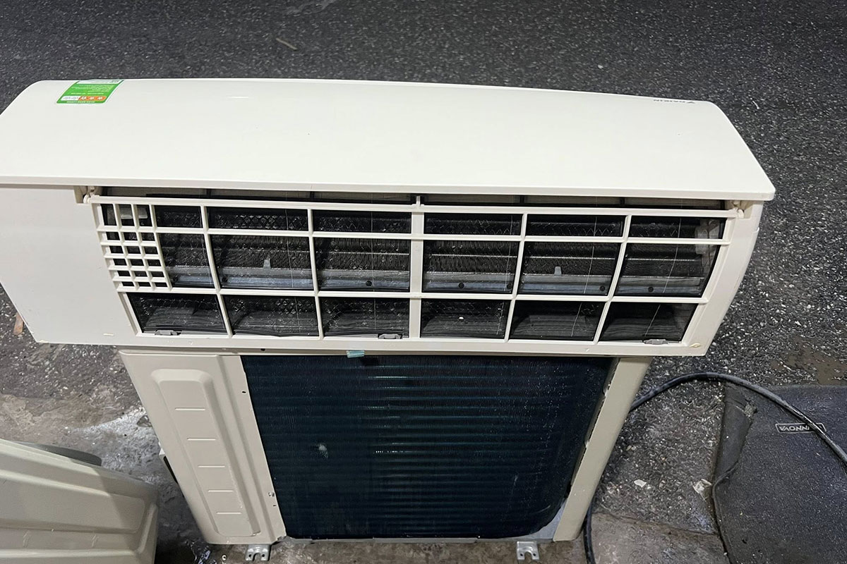 Điều hòa Daikin FTF85XV1V, chất lượng nồi đồng cối đá từ nhà máy Malaysia