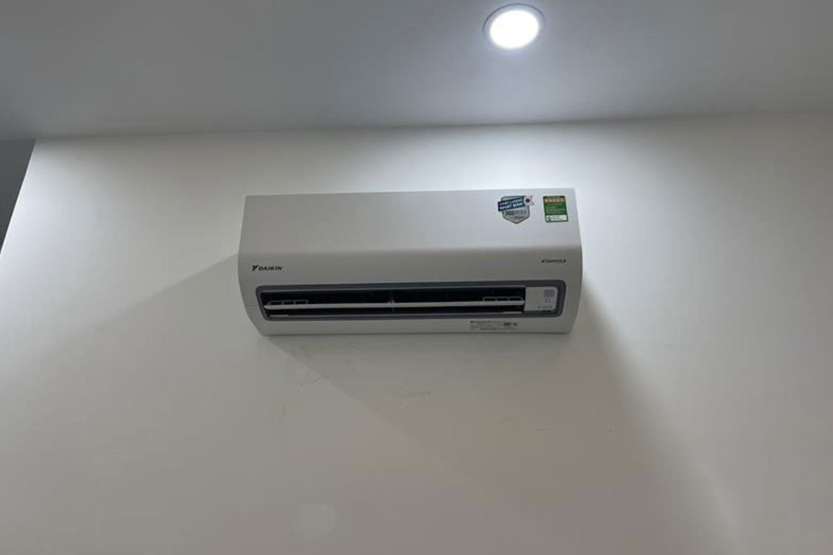 Điều hòa Daikin 9000btu FTKB25ZVMV có ưu nhược điểm là gì, phù hợp với ai?