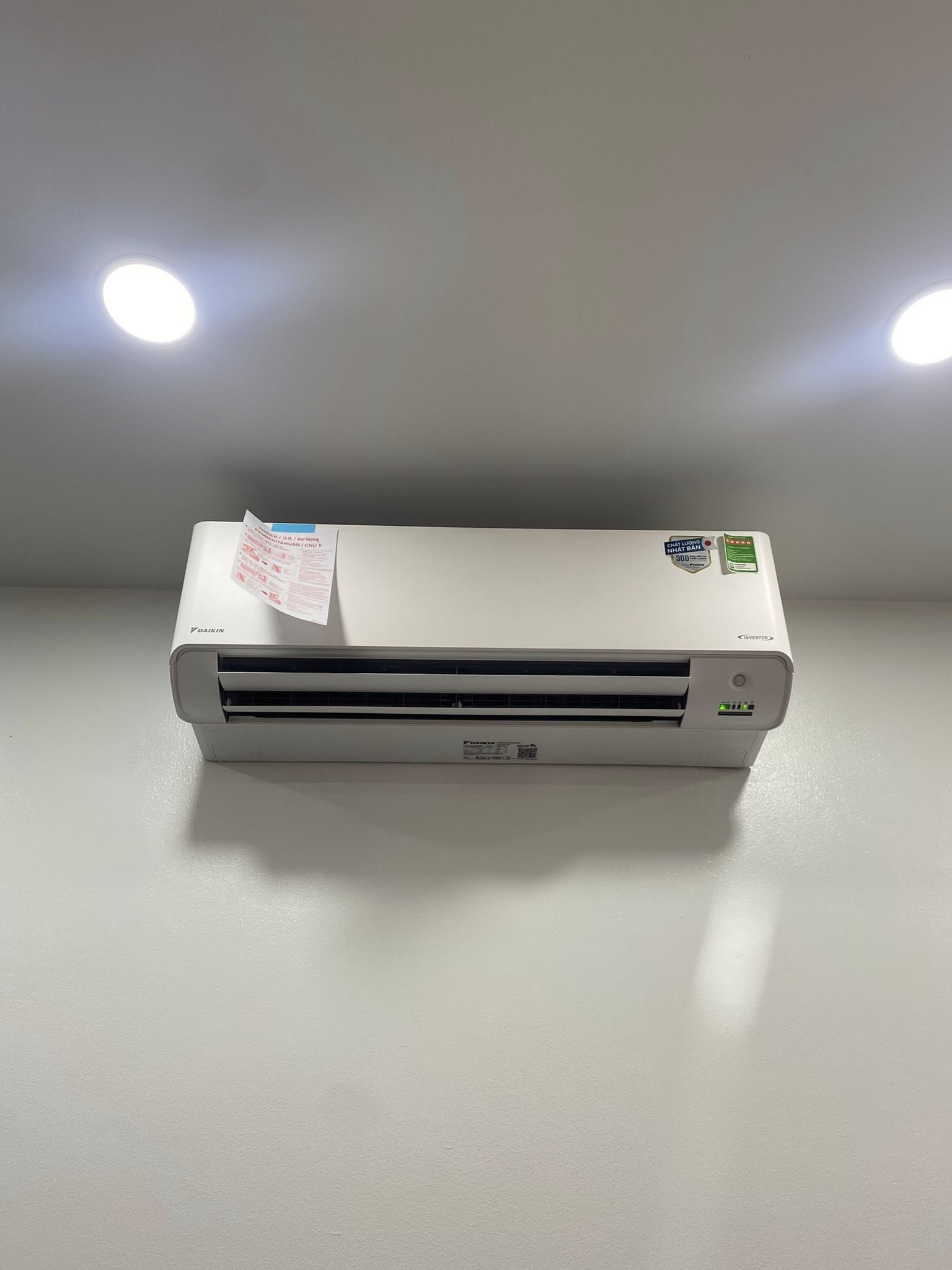 Điều hòa Daikin 1 chiều 12000btu FTKY35ZVMV làm mát với nhiều tính năng thông minh