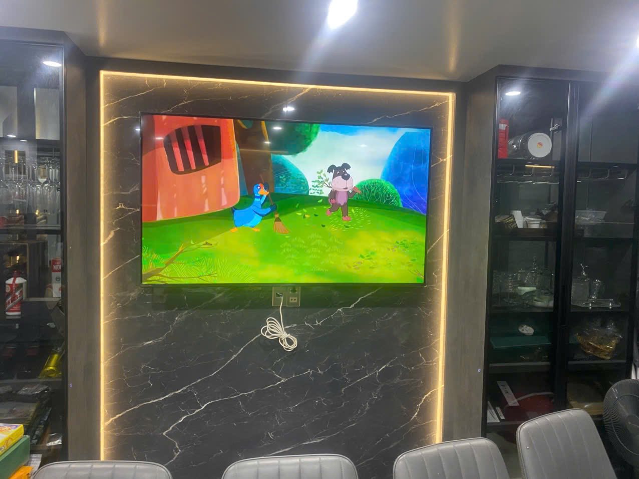 5 đánh giá giúp bạn hiểu rõ chất lượng về smart tivi Samsung 55 inch 4K UA55U8000F