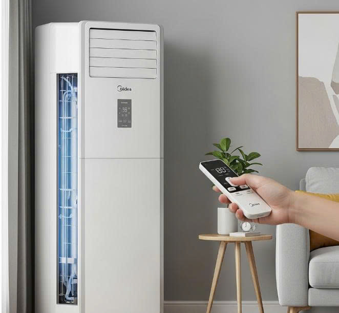 Điều hòa cây Midea 24000btu MFPA-28CRN1: Làm lạnh nhanh, gió thổi xa 15m có hiệu quả không?