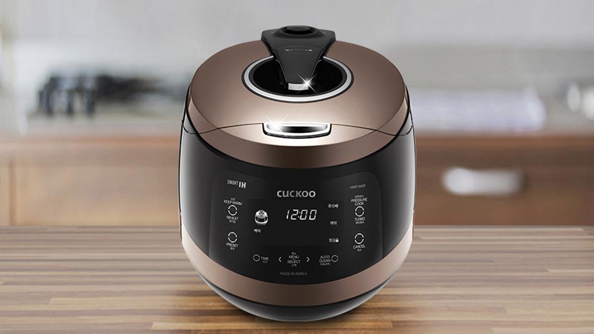 Nồi cơm điện cao tần Cuckoo CRP-HWF1000F 1.8 Lít định nghĩa lại chuẩn mực cơm ngon cho gian bếp hiện đại