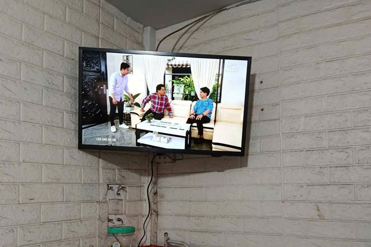Top 5 tivi giá rẻ dưới 5 triệu đồng đáng mua nhất cho phòng ngủ gia đình