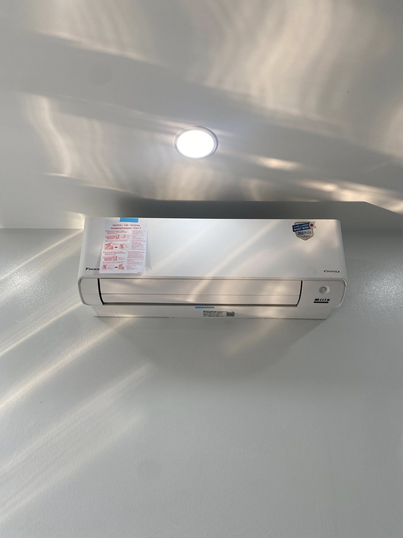 Đánh giá hiệu quả làm mát và tiết kiệm điện trên điều hòa Daikin 24000btu FTKY71ZVMV