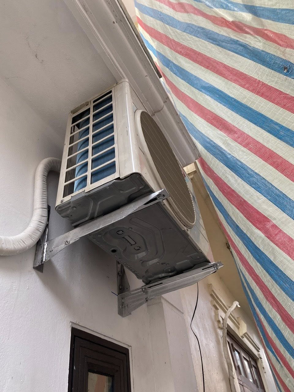 Đánh giá hiệu quả làm mát và tiết kiệm điện trên điều hòa Daikin 24000btu FTKY71ZVMV