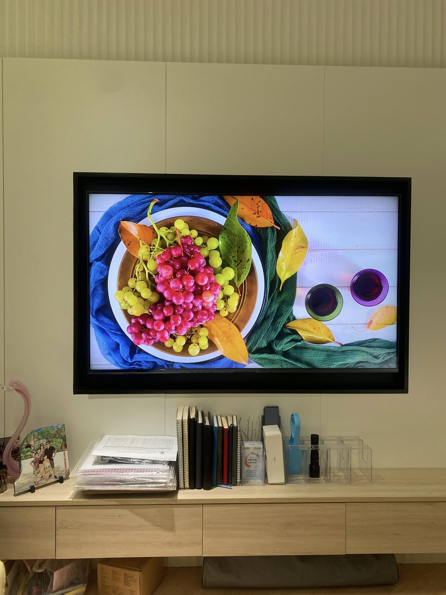 Đánh giá về ưu nhược điểm của smart tivi Samsung 75 inch 4K UA75U8000FKXXV