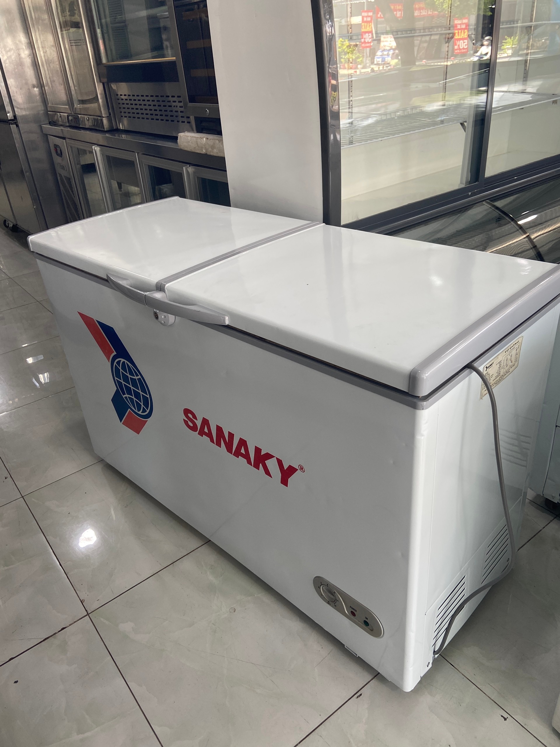 Sai lầm khi mua tủ đông, tủ mát Sanaky mà 90% người dùng thường mắc phải