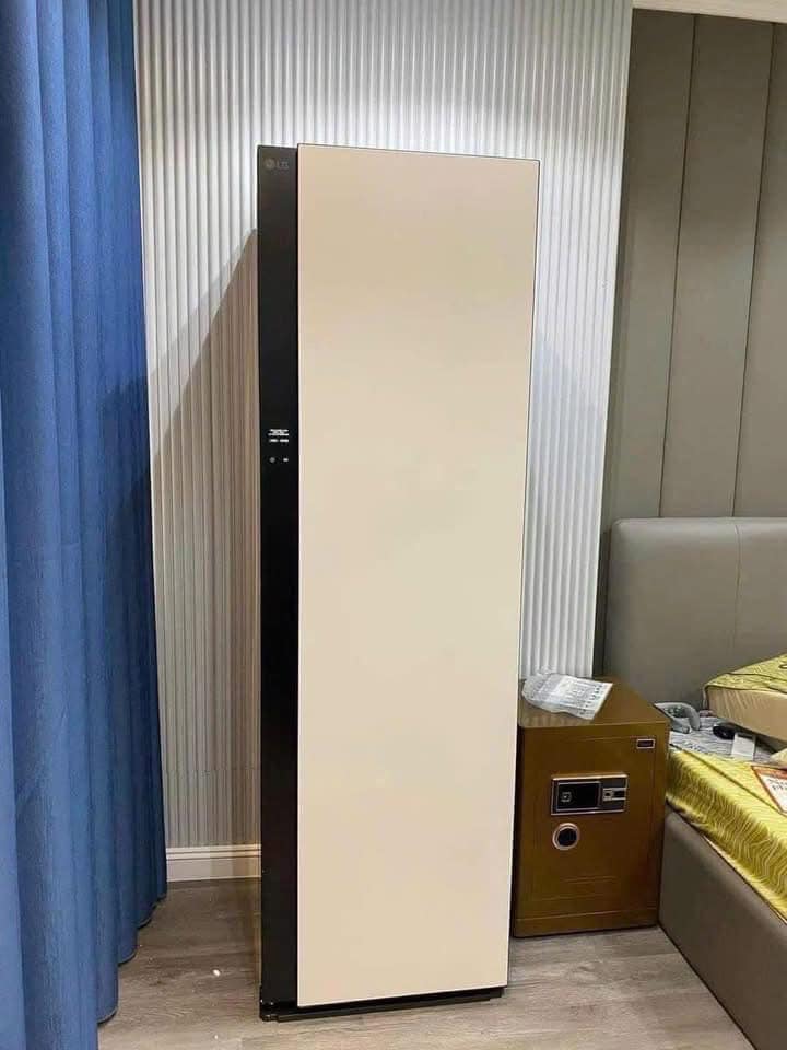 Xứng tầm đẳng cấp không gian sống hiện đại với tủ chăm sóc quần áo LG SC5MBR80H