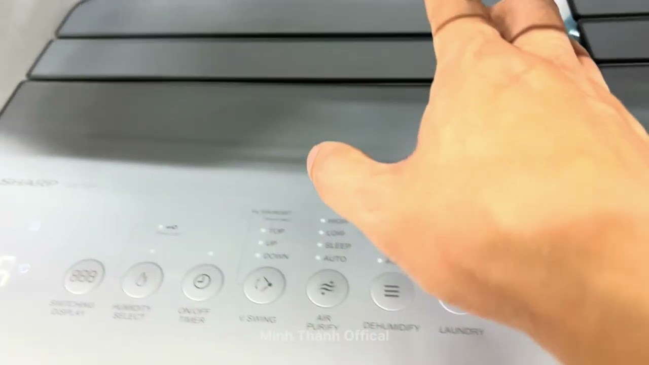 Bảo vệ sức khỏe gia đình mùa mưa với máy lọc không khí và hút ẩm Sharp DW-T30FV-H