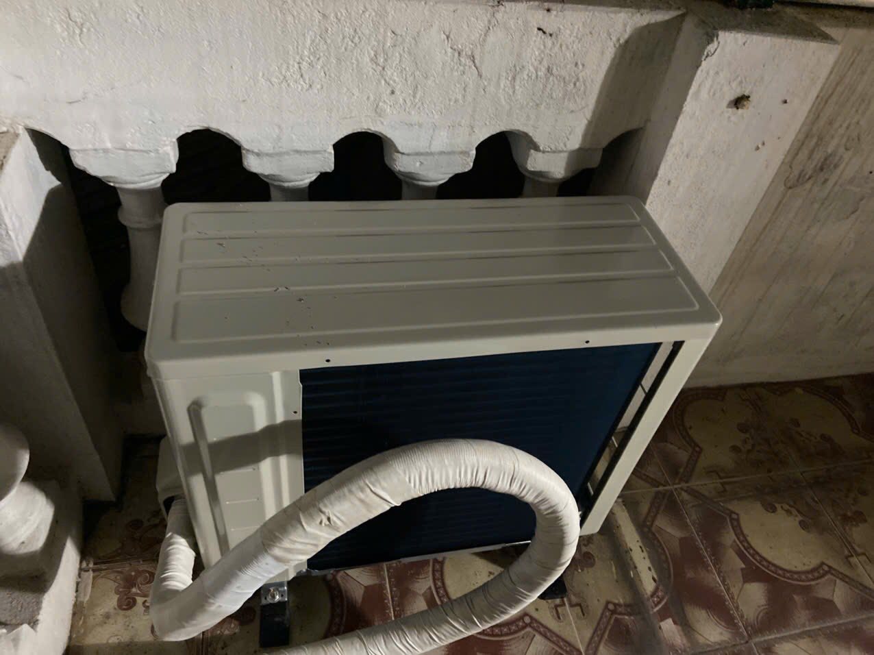 Điều hòa Daikin 12000btu FTF35XAV1V, chiếc điều hòa tiêu chuẩn cực đáng dùng