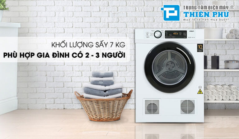 Vì sao nên mua máy sấy quần áo Aqua thông hơi 7Kg AQH-V700F.W cho gia đình?