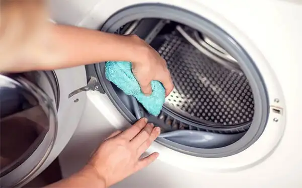 Hướng dẫn vệ sinh máy sấy quần áo tại nhà một cách đơn giản và hiệu quả cao nhất